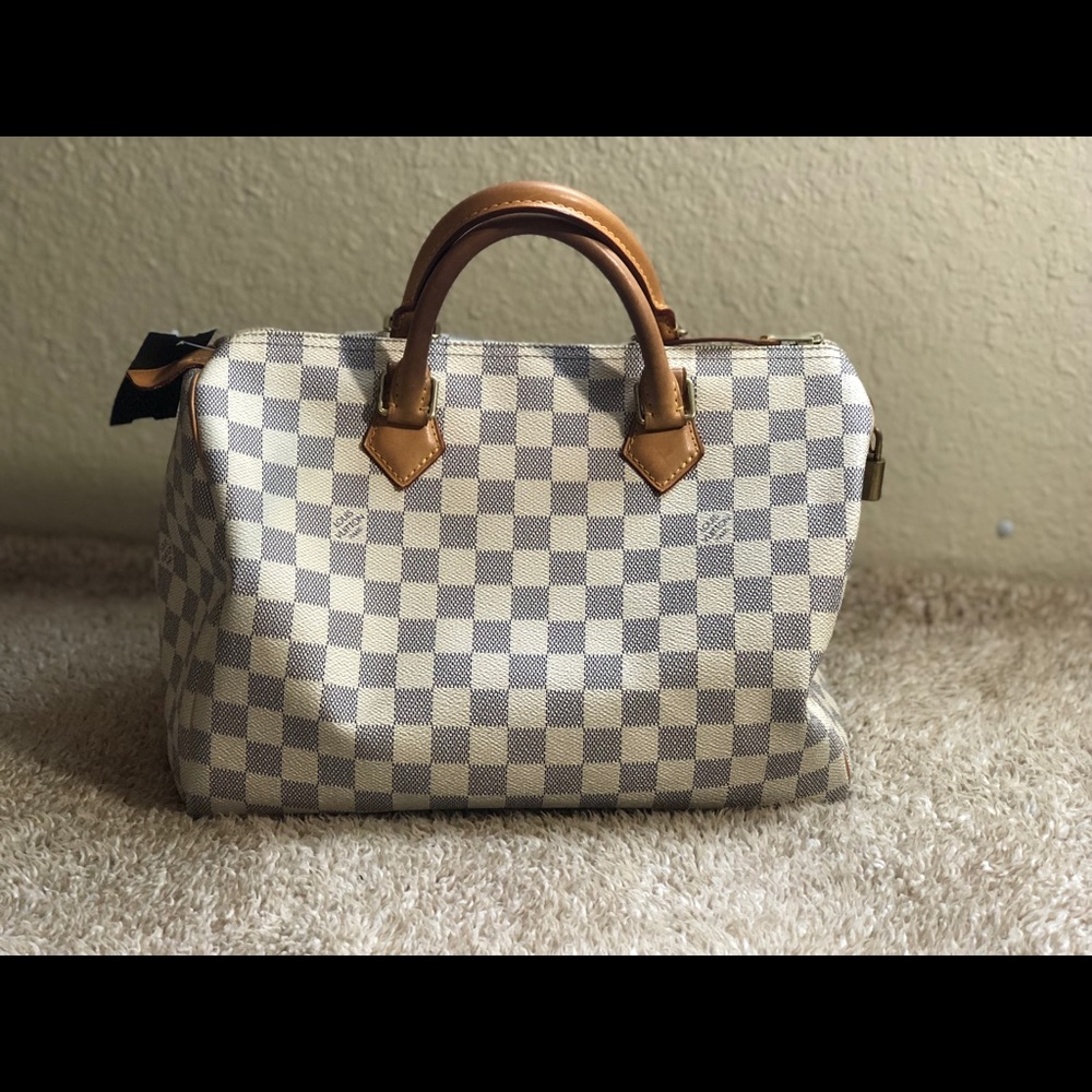 Louis Vuitton Purse - Picture 2 of 7